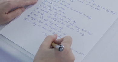 Tại Sao Lại Buộc Phải Viết Tay?