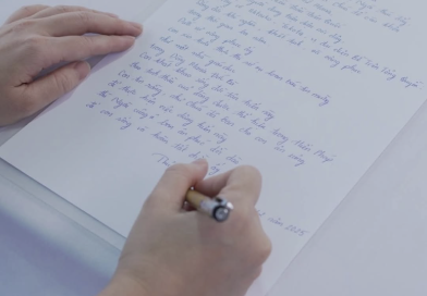 Tại Sao Lại Buộc Phải Viết Tay?